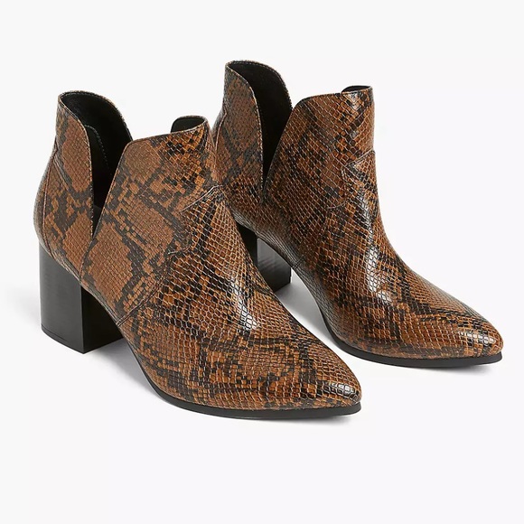 Dream Cloud Shoes - Dream Cloud Womens Snake Faux Leather Heeled Bootie with Side Cut Out Size 8 NEW